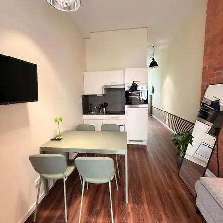 Caro - Gemuetliches Cityapartment Fuer 4 Personen - Kueche - Bad Lägenhet